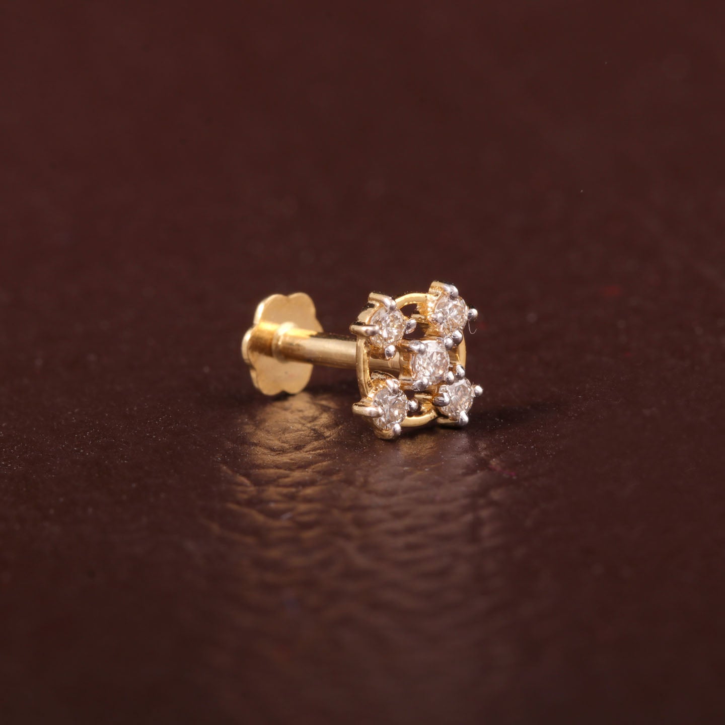Round Design Diamond Nose Pin