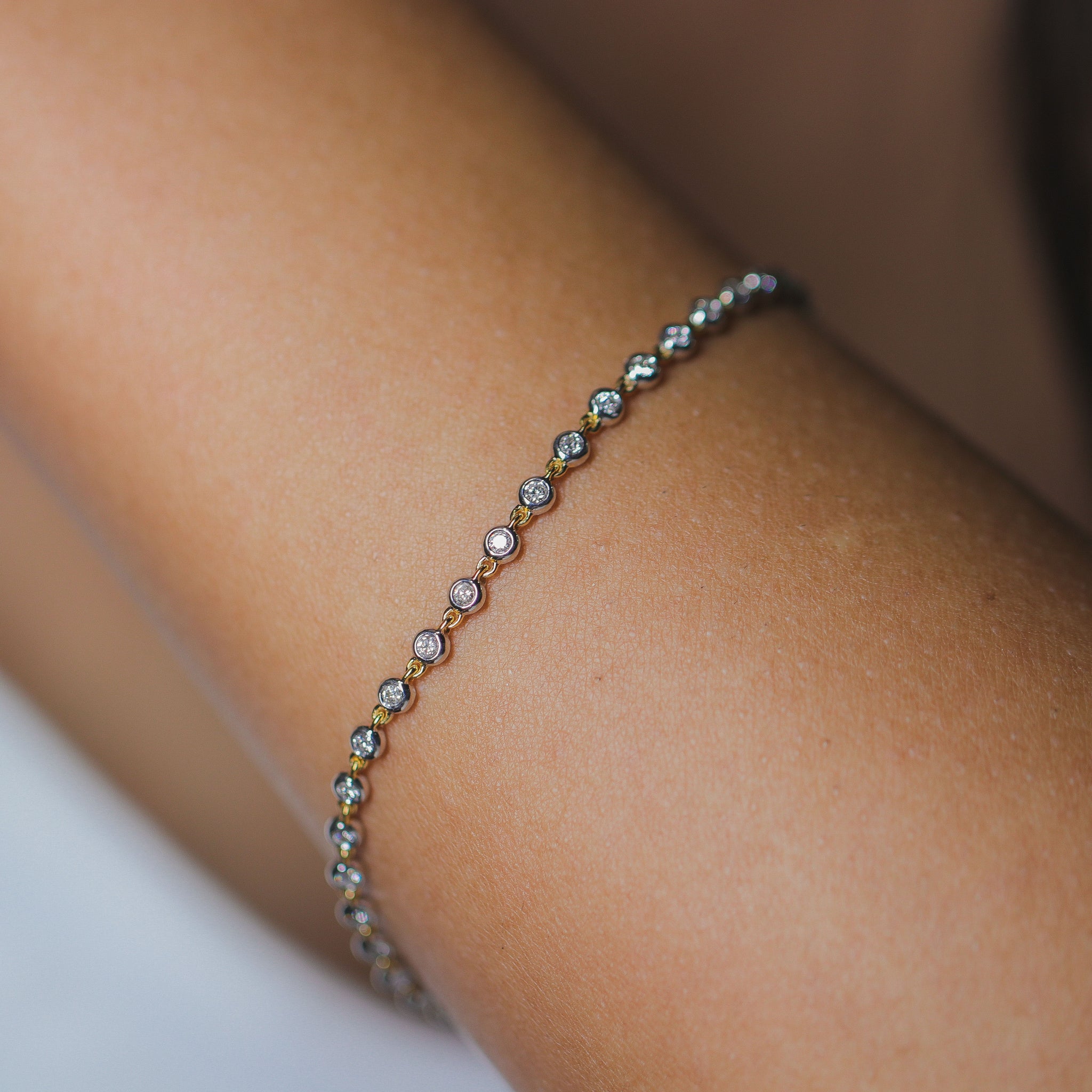 Round Diamond Gold Bracelet