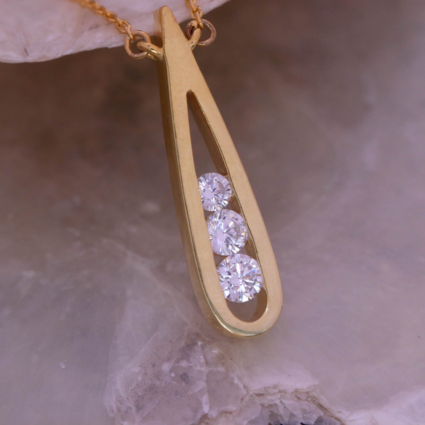 Silver Droplet Pendant Necklace
