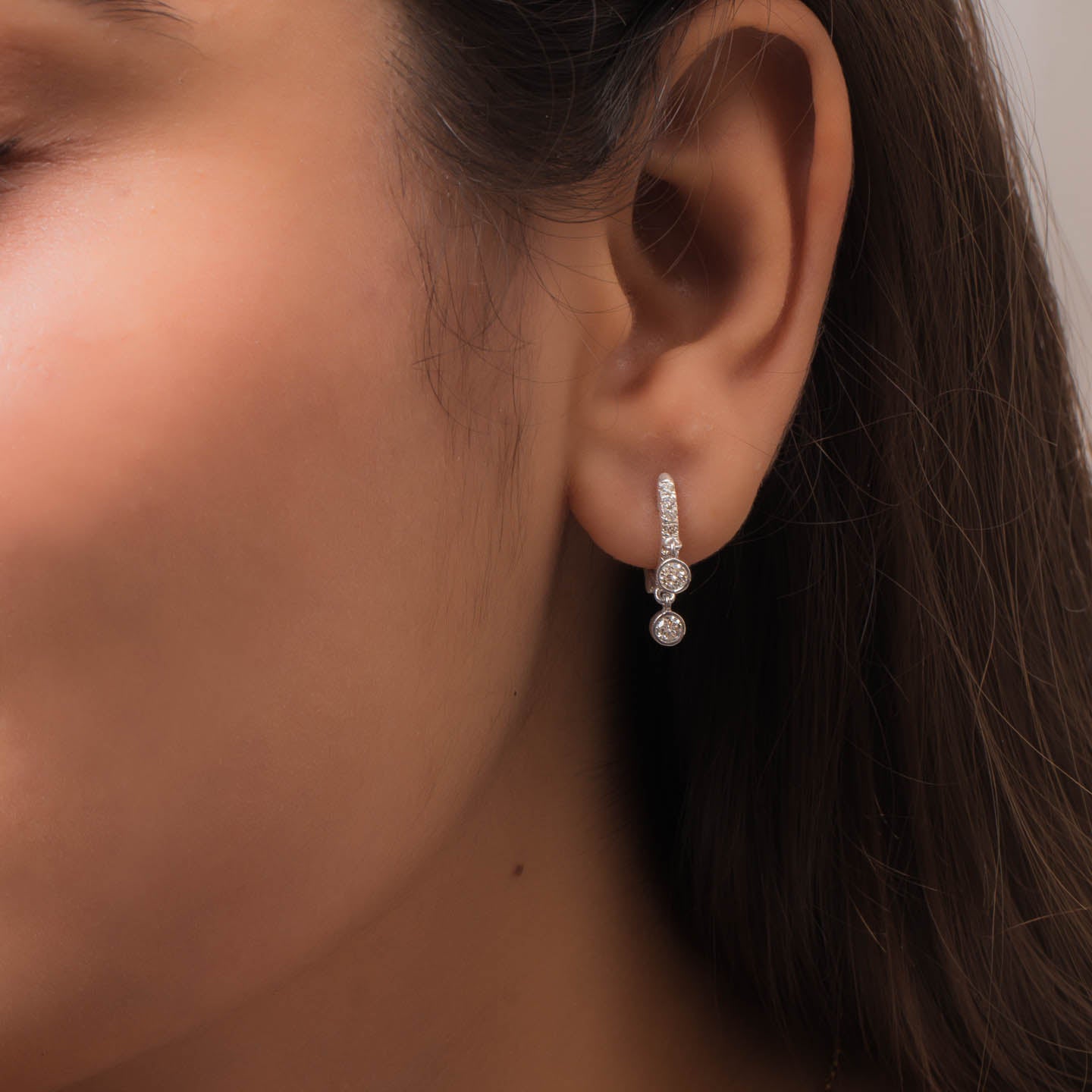 women Diamond Gold Hoop Earrings jewellery