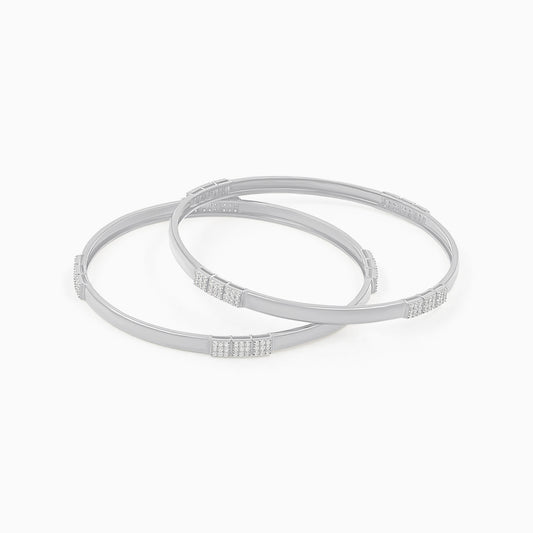 Fascinating Design Silver Bangle