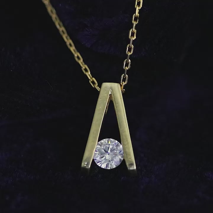 Single Stone Silver Pendant Necklace